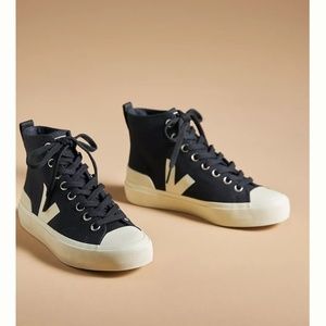 Veja Wata II Sneakers